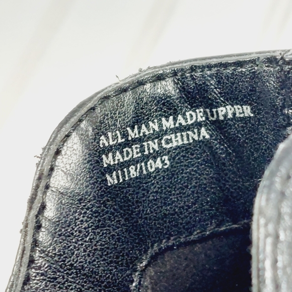 Charles David Black Leather Slip On Cut Out Block Heel Ankle Boots D833 - Picture 9 of 13